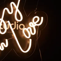 Неоновая вывеска Crazy in Love для стен и интерьера — фото 4