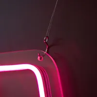 Неоновая вывеска «Лак для ногтей» розовая 34х51 см — фото 4