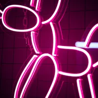 Неоновая вывеска собачка шарик на стену в интерьере — фото 5