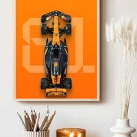 Интерьерный постер болид Формулы 1 на ярком фоне — фото 3