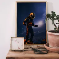 Формула 1 болид под дождём на мокрой трассе — фото 2