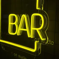 Неоновая вывеска Bar желтого цвета на стену — фото 3