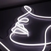 Силуэт девушки — фото 2